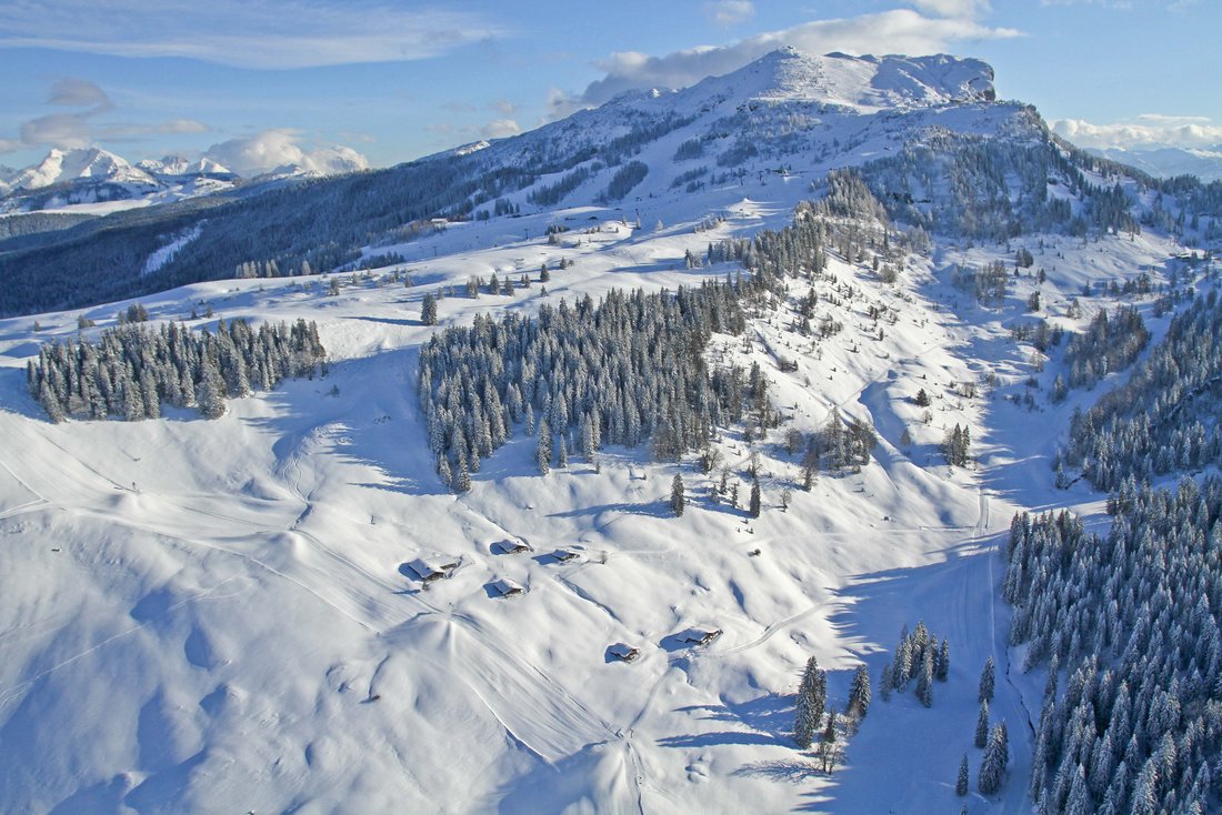 Luftbild Skigebiet Steinplatte